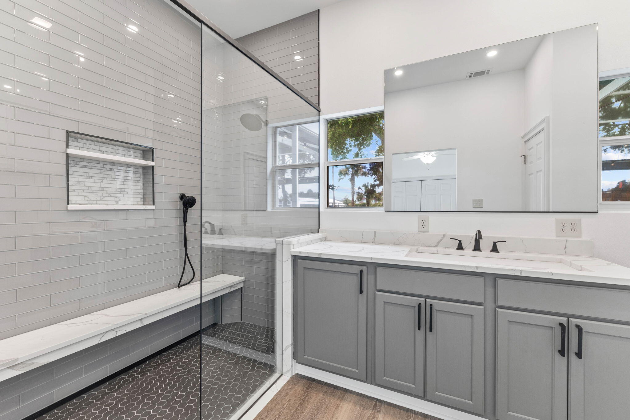 Grand Cove in Driftwood Estates - Residential