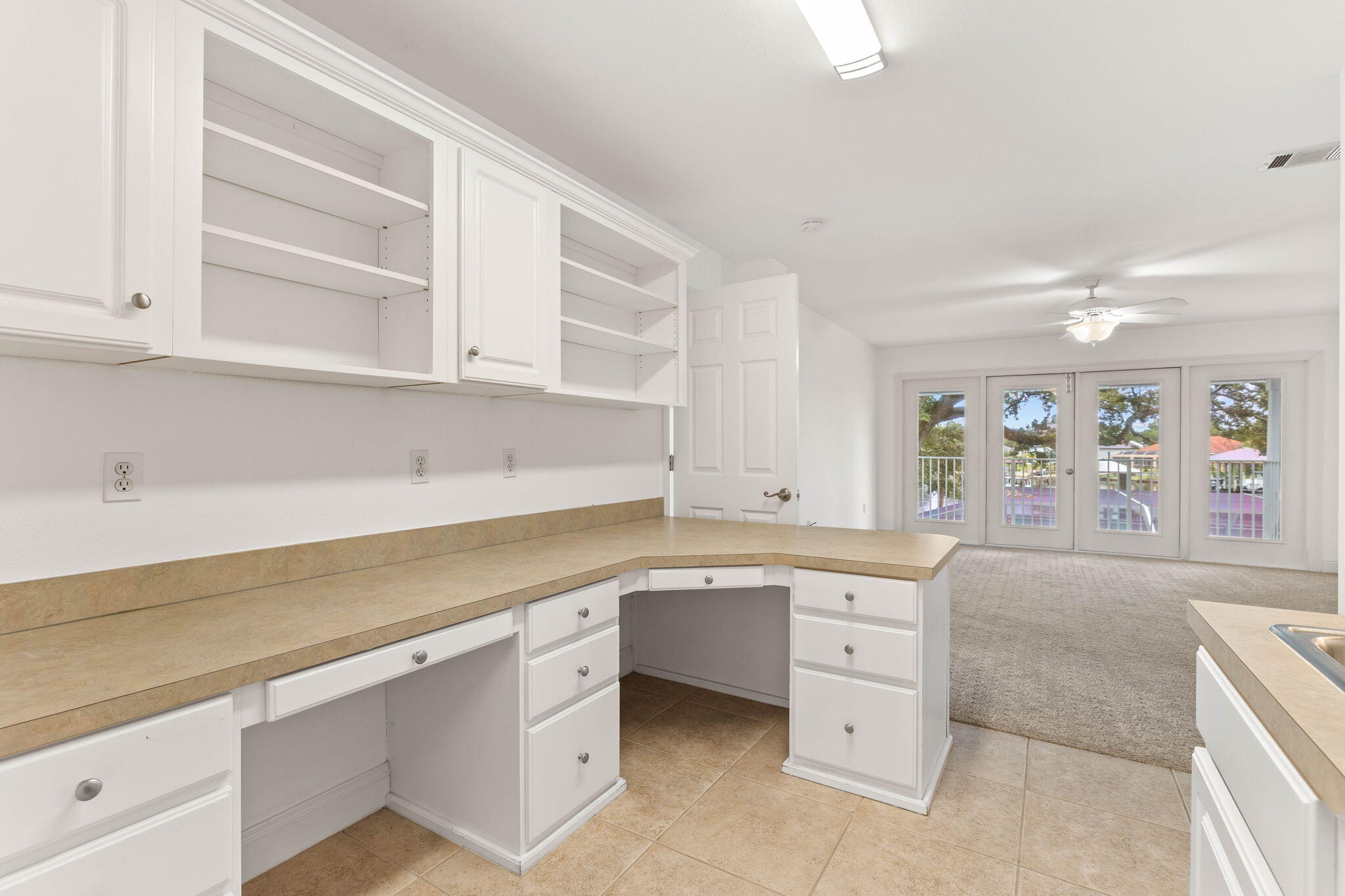 Grand Cove in Driftwood Estates - Residential