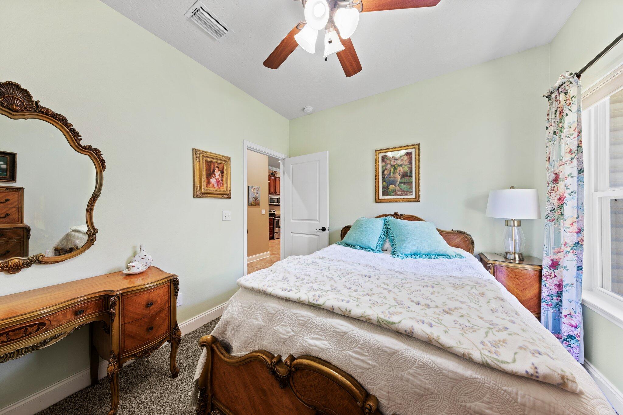 WOODLAND ACRES LOT 5 BLK D - Residential