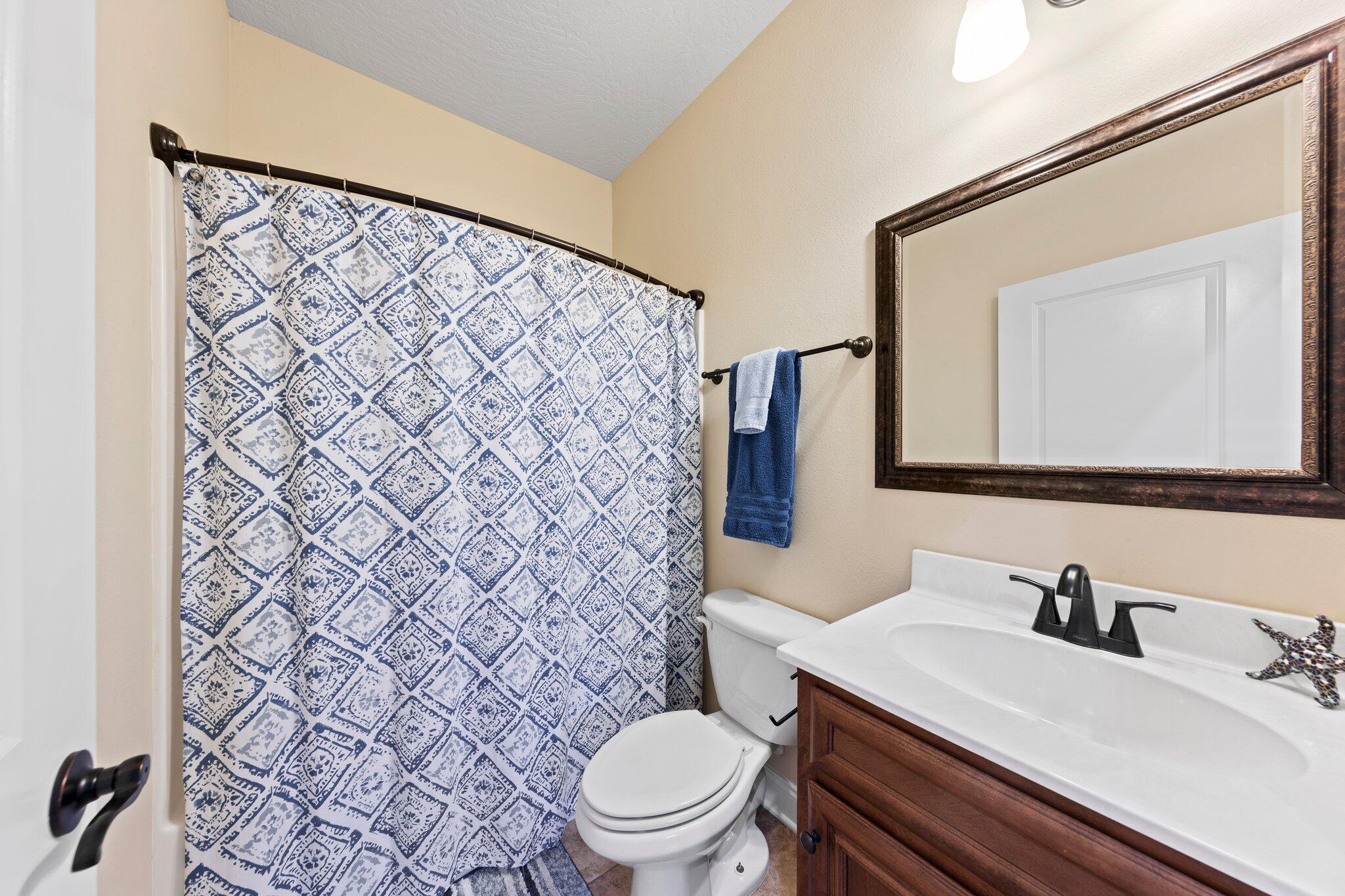 WOODLAND ACRES LOT 5 BLK D - Residential