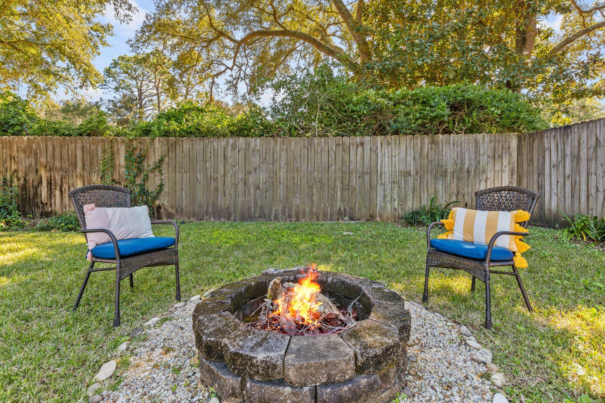 WOODLAND ACRES LOT 5 BLK D - Residential