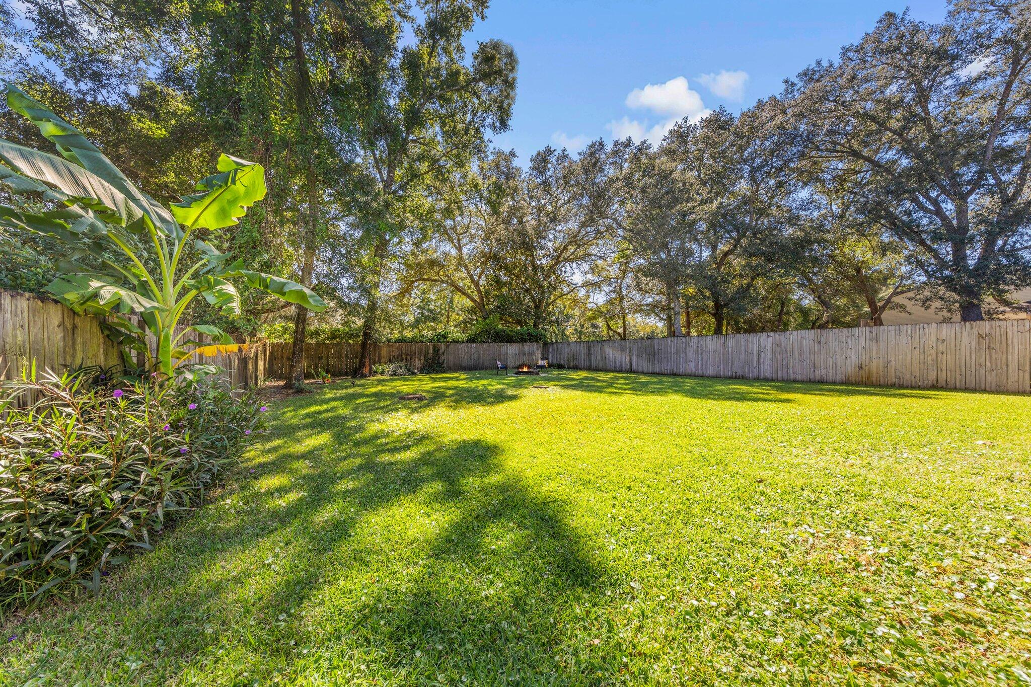 WOODLAND ACRES LOT 5 BLK D - Residential