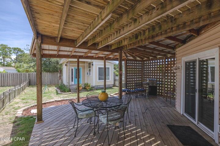 HOLIDAY BEACH UNIT 06 - Residential