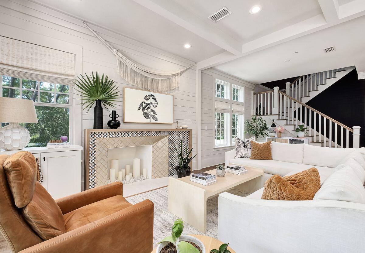 DRAPER LAKE COASTAL VILLAGE - Residential