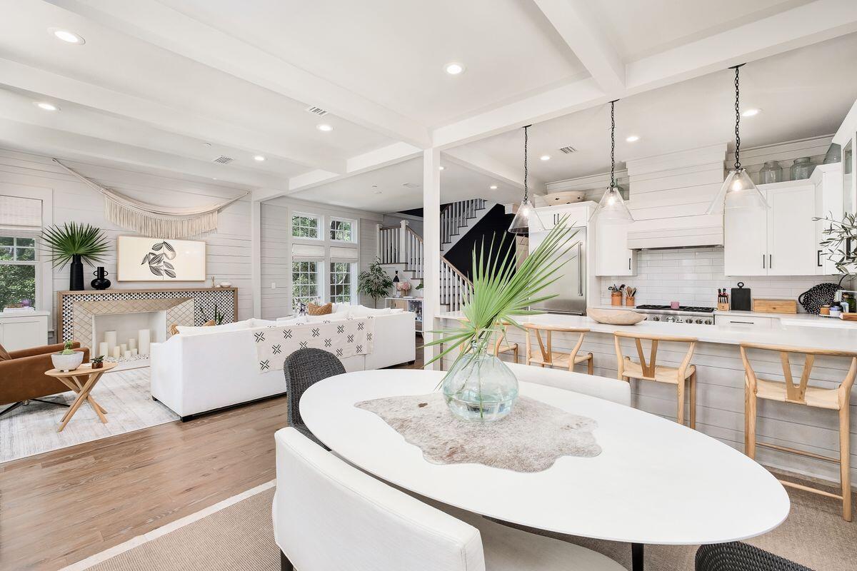 DRAPER LAKE COASTAL VILLAGE - Residential