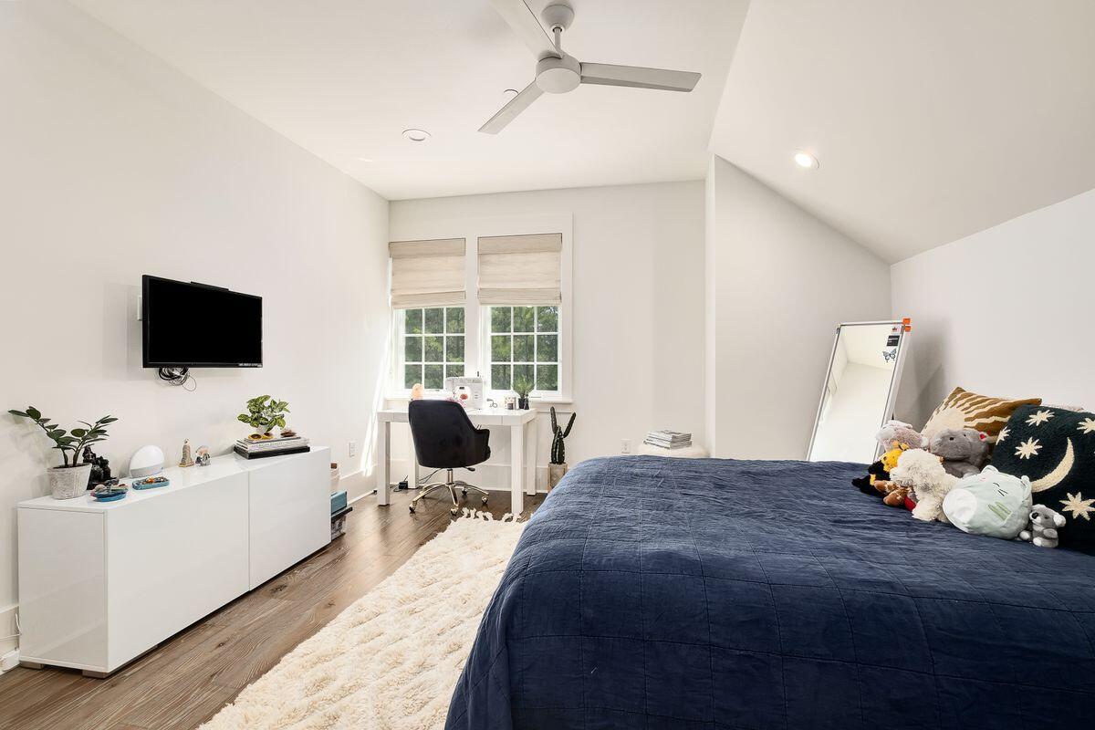DRAPER LAKE COASTAL VILLAGE - Residential