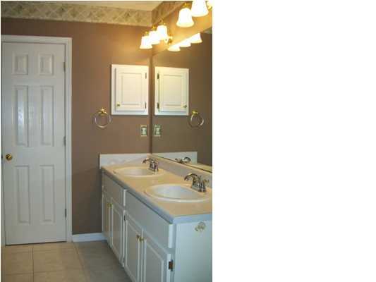 MARTHA'S COVE - Residential Lease