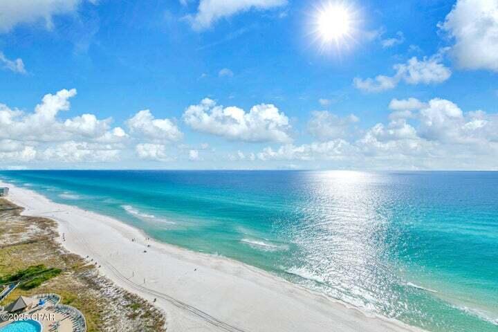 SUNRISE BEACH - Residential