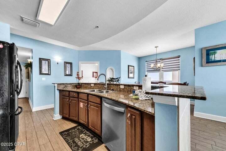 SUNRISE BEACH - Residential