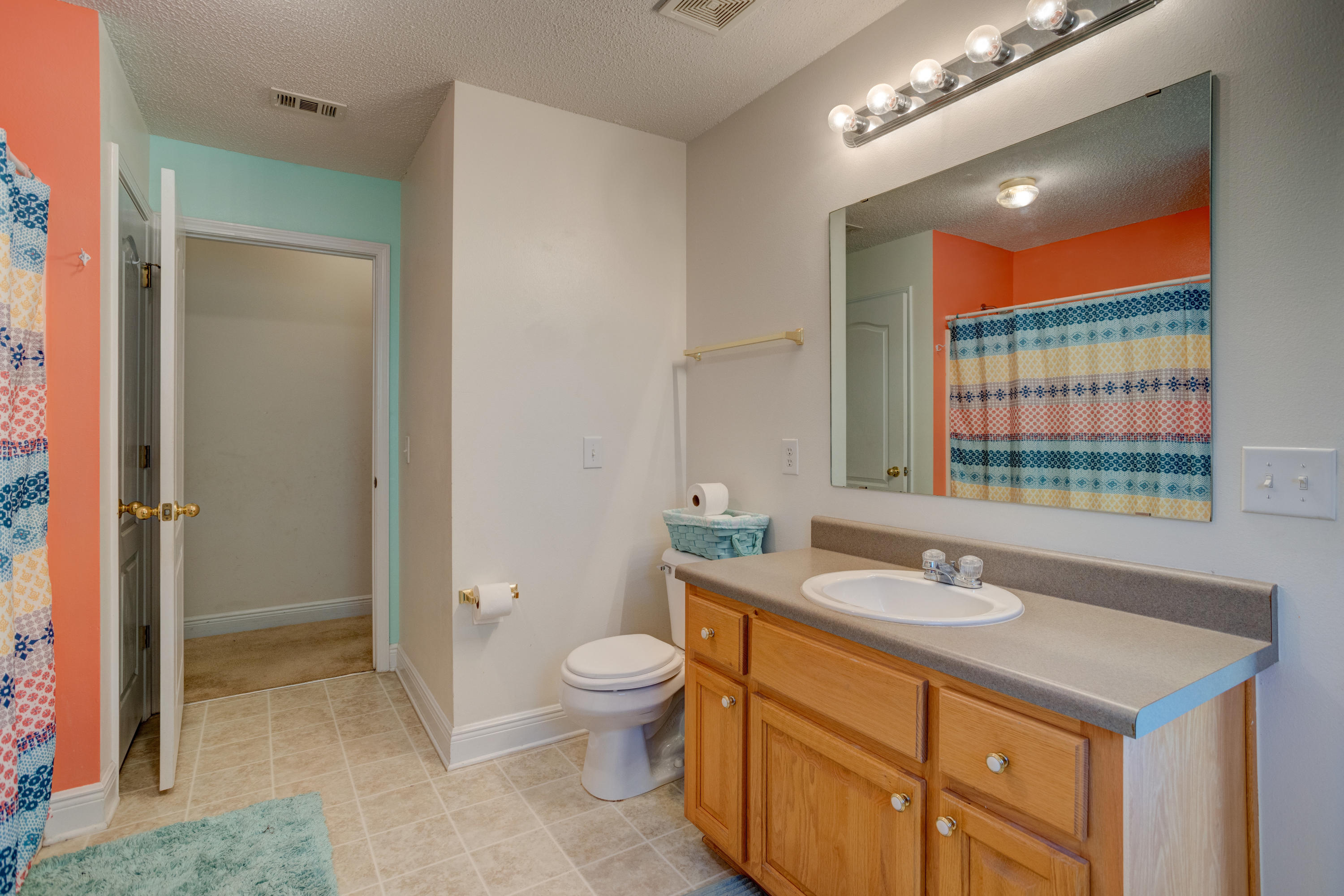 FOX VALLEY - Residential