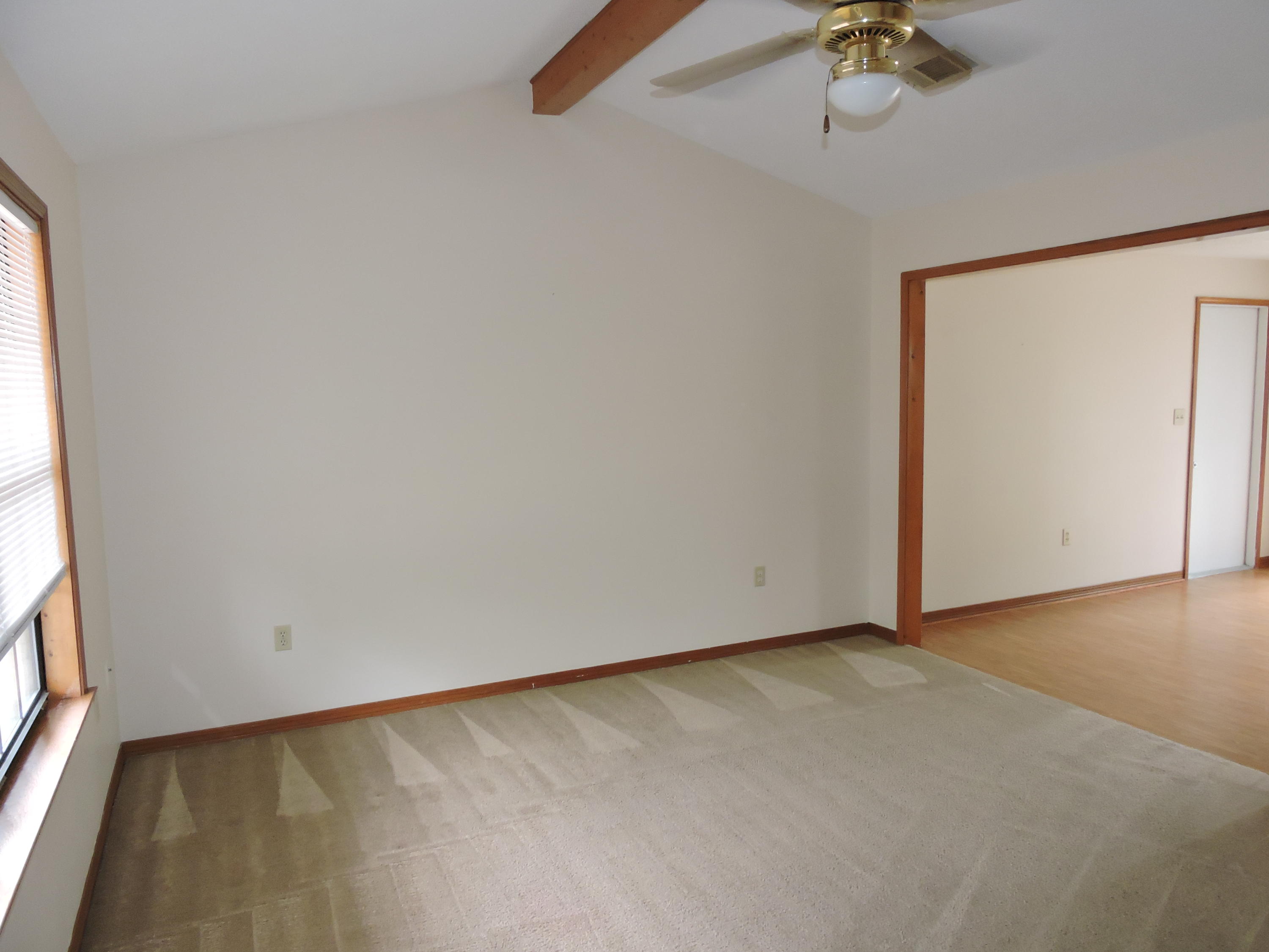 SHOAL TERRACE ESTATES - Residential Lease