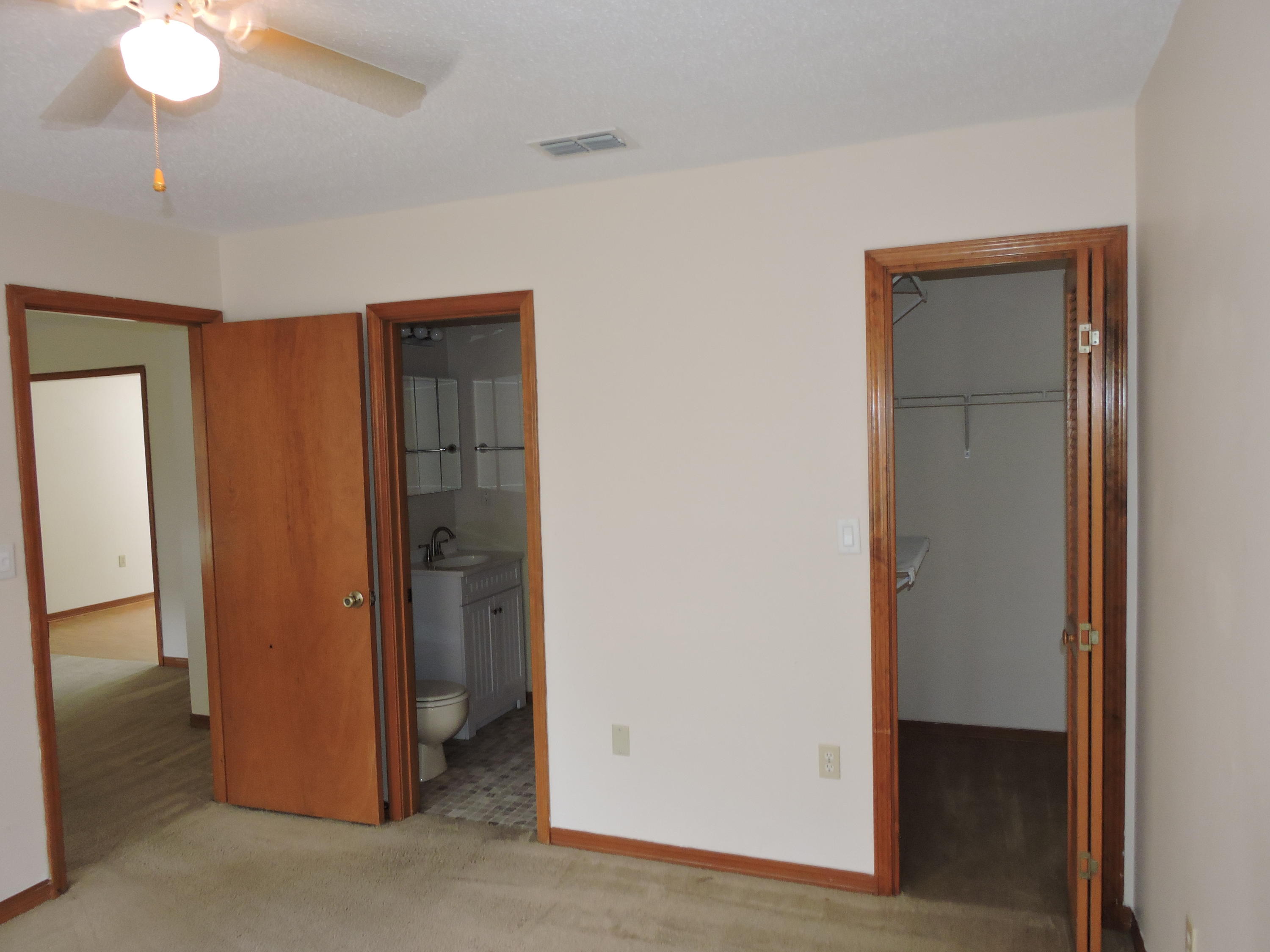 SHOAL TERRACE ESTATES - Residential Lease