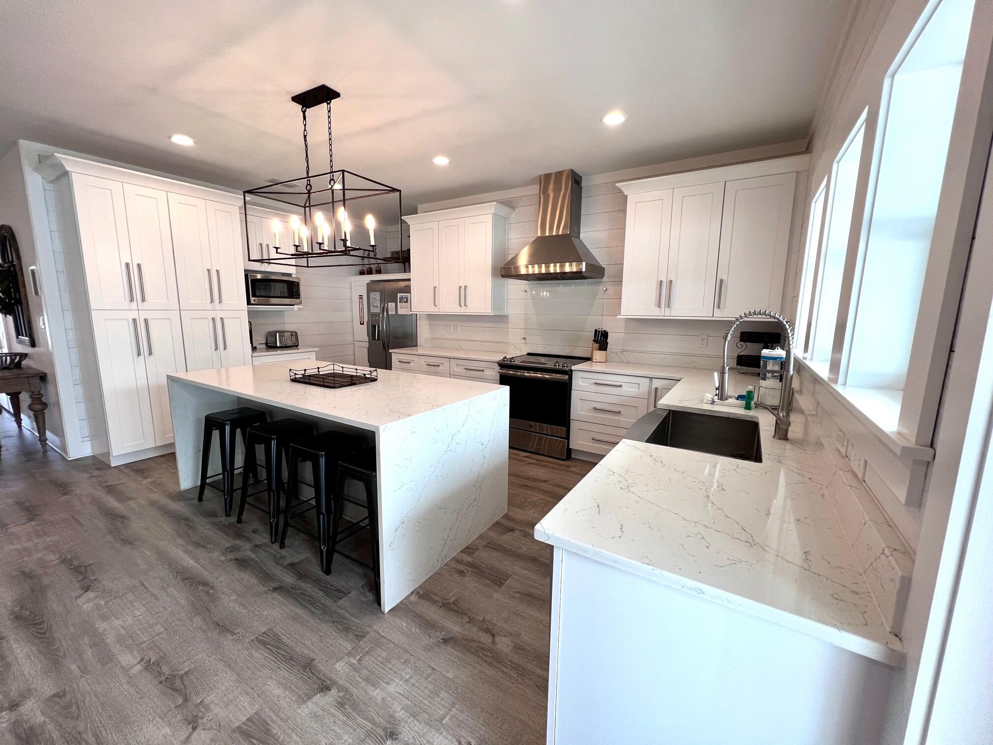 CRYSTAL BEACH - Residential