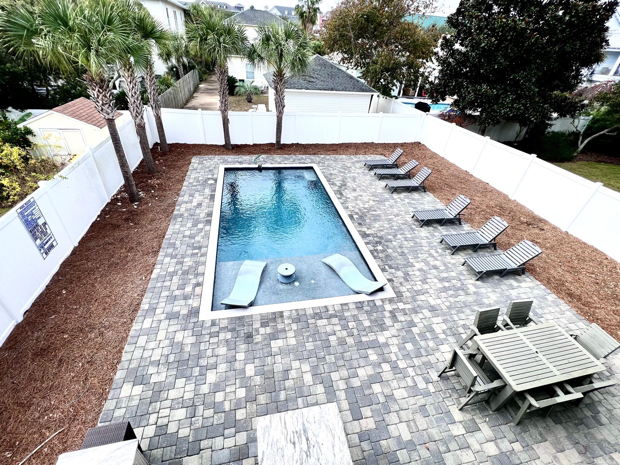 CRYSTAL BEACH - Residential