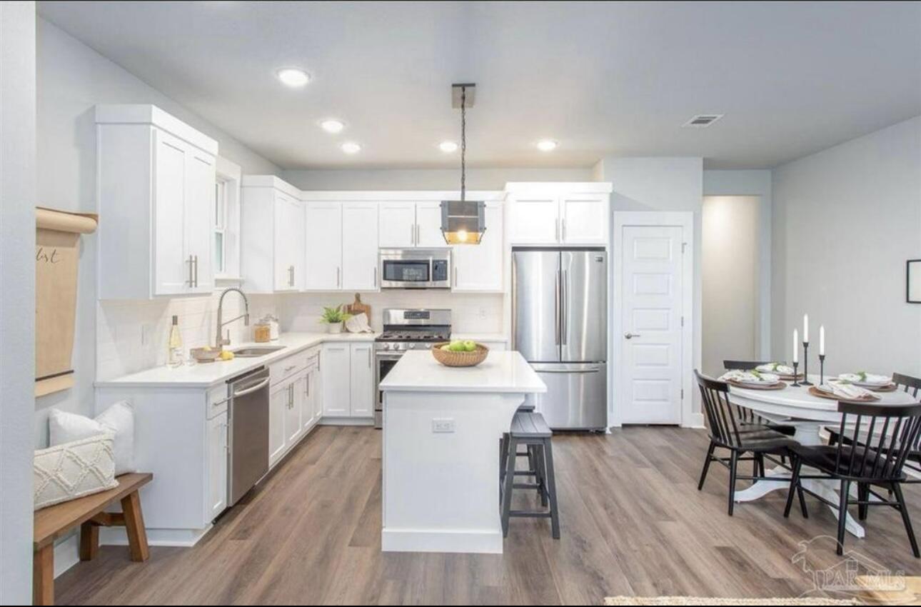 Downtown Pensacola, South Pensacola, St. John's Coalition - Residential Lease