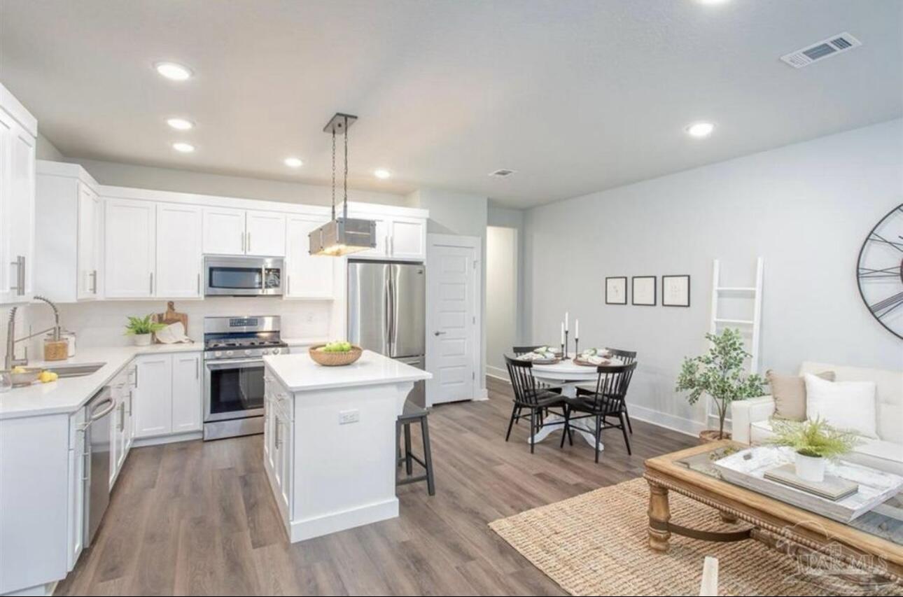 Downtown Pensacola, South Pensacola, St. John's Coalition - Residential Lease