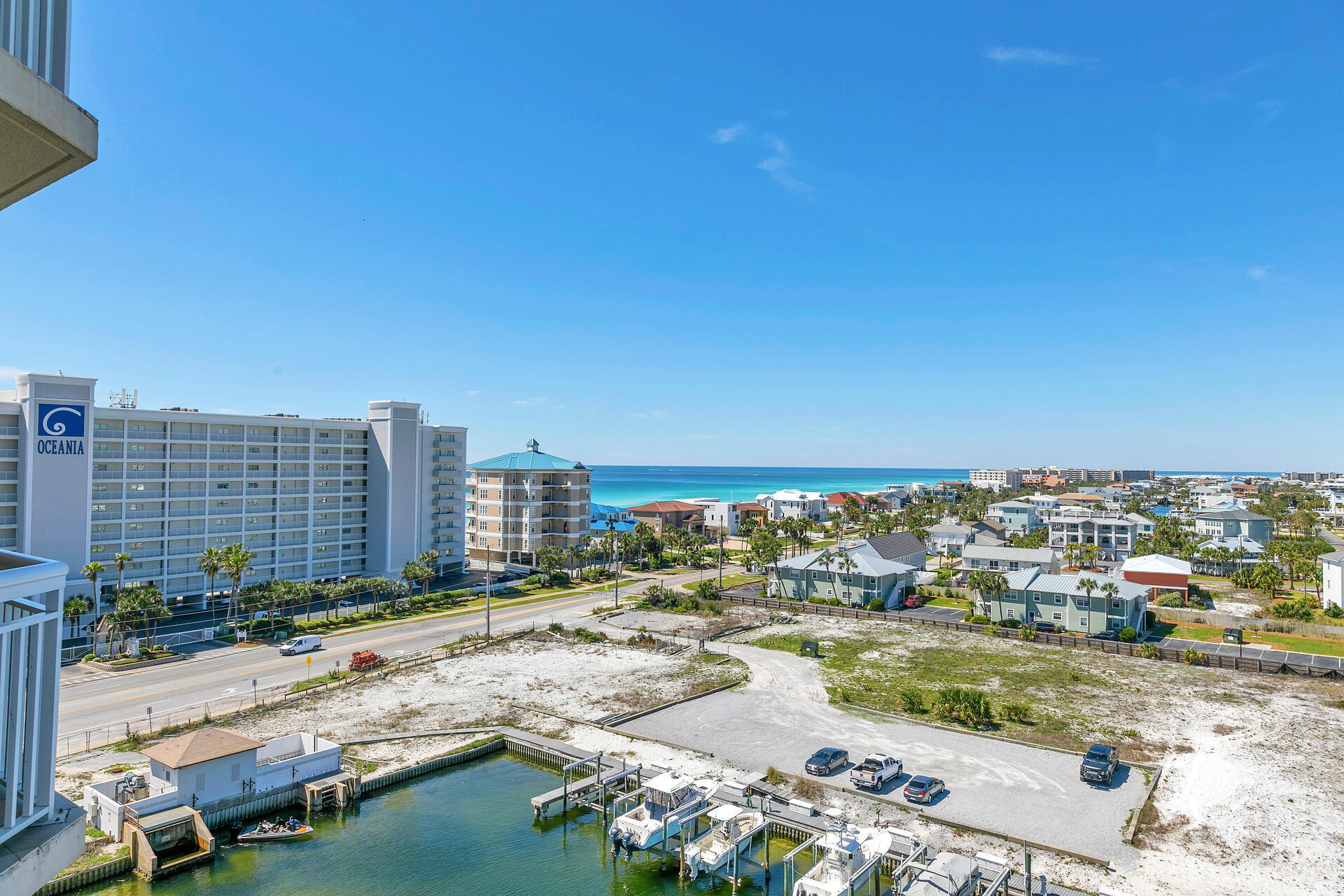 HARBOR LANDING - Residential