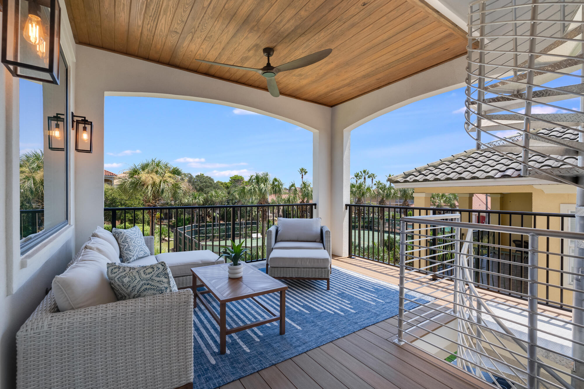 LA VALENCIA BEACH RESORT - Residential