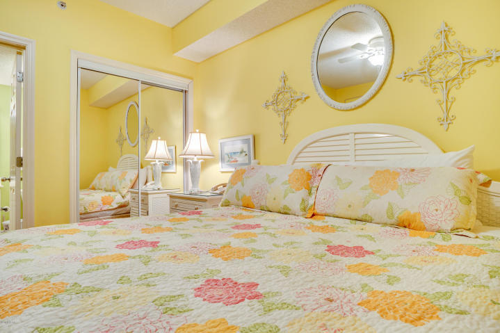 MAJESTIC BEACH TOWERS I - Residential