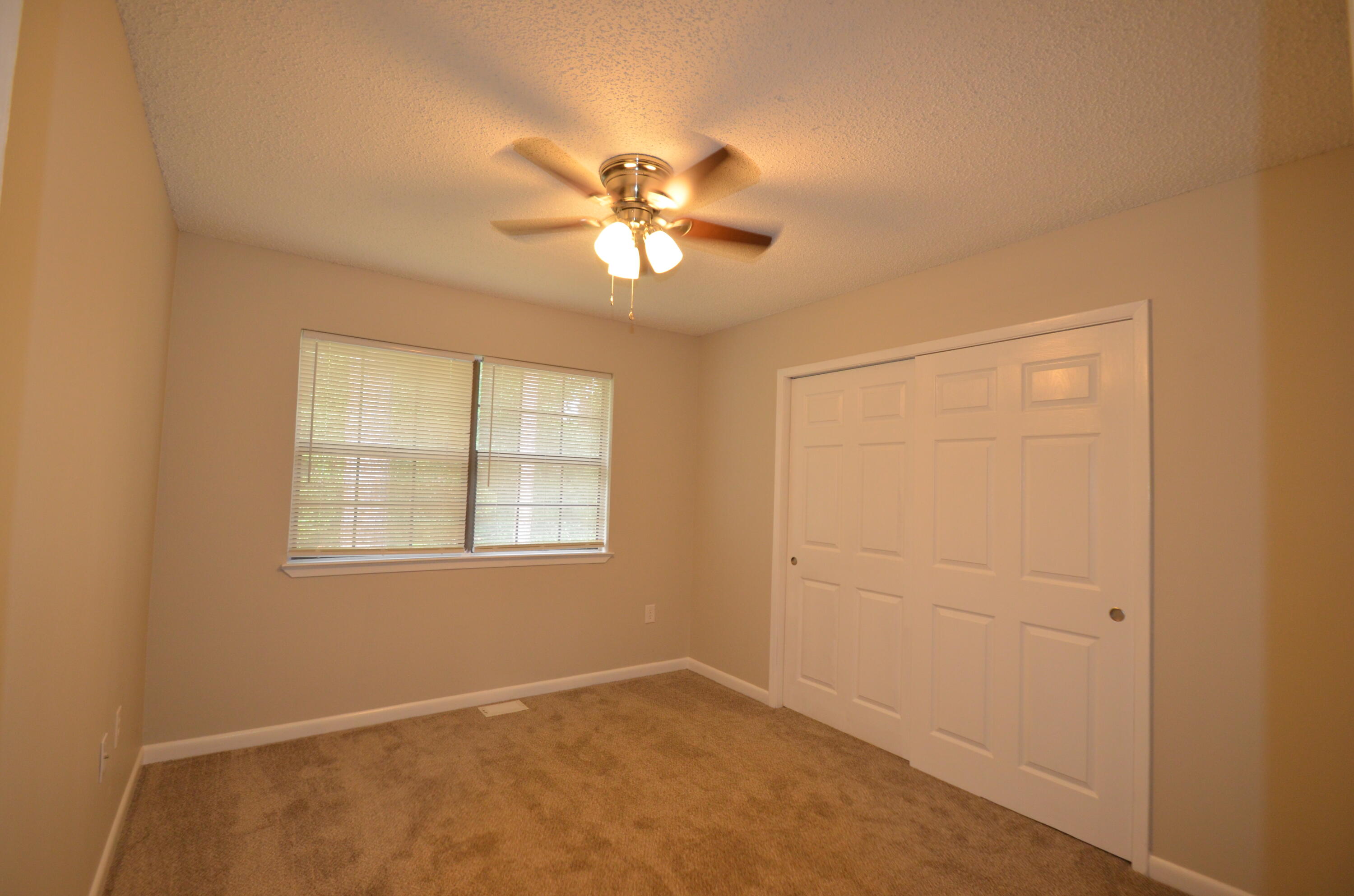 PINE SHADOWS T/H Unit 9 - Residential Lease