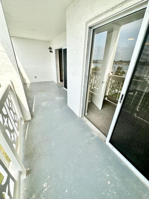 EL MATADOR CONDO - Residential Lease