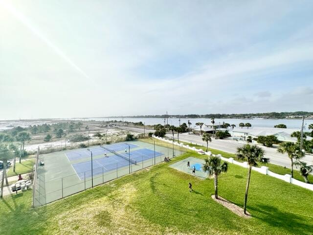 EL MATADOR CONDO - Residential Lease