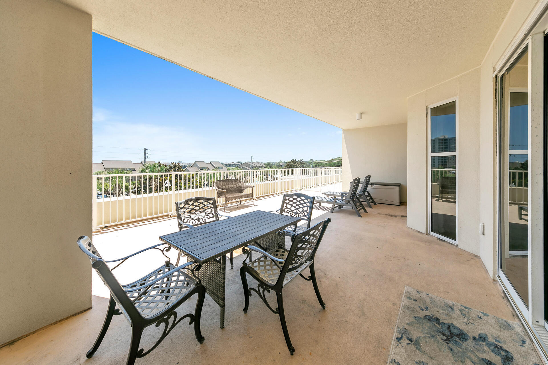 ARIEL DUNES II - Residential