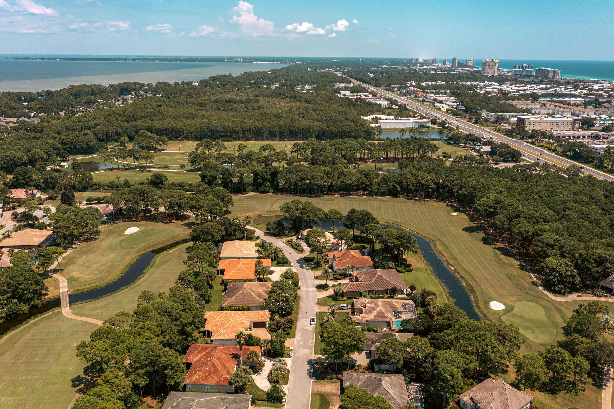 EMERALD BAY PH 1A - Residential