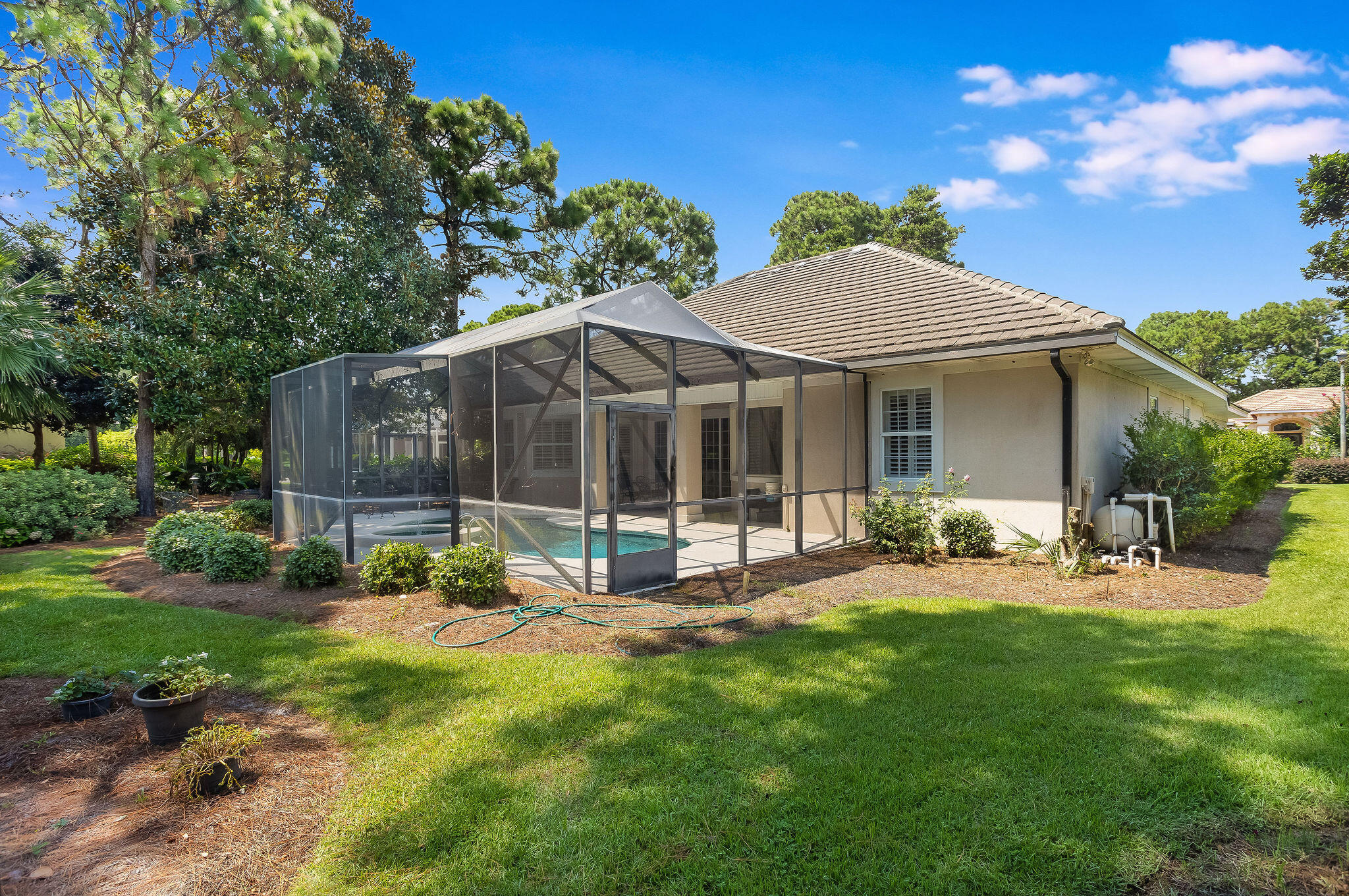 EMERALD BAY PH 1A - Residential