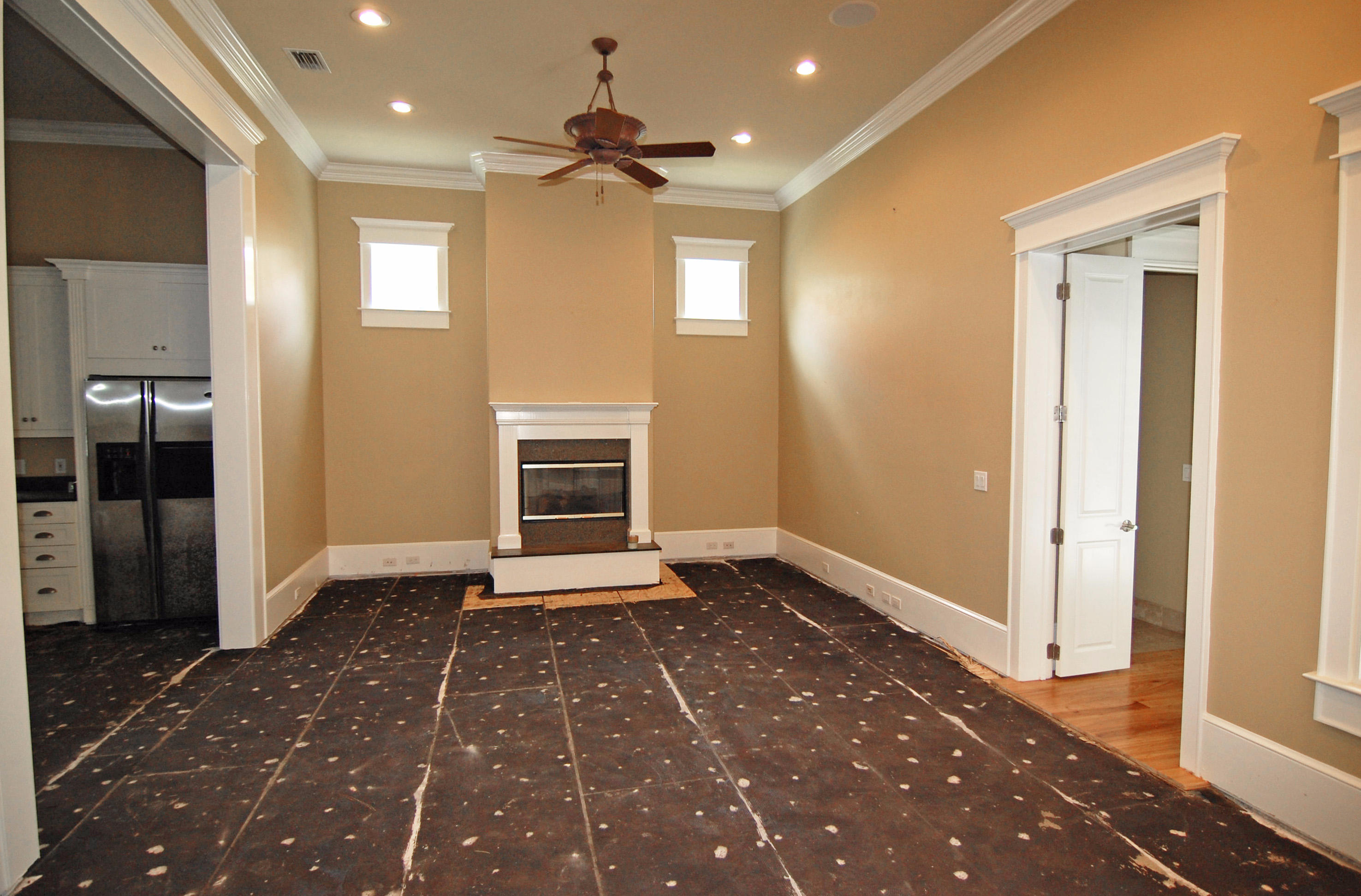 BURNT PINE - Residential