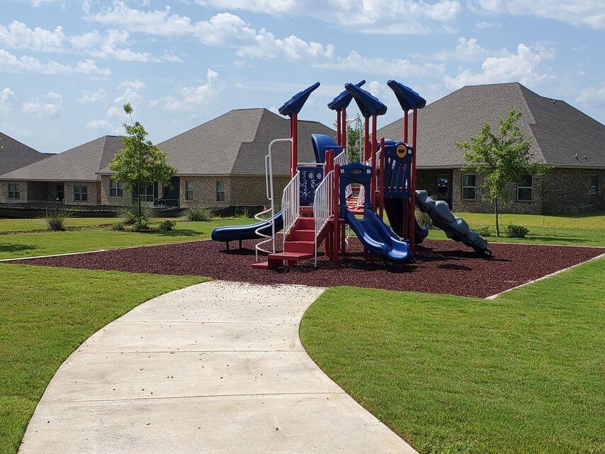 Redstone Commons - Residential Lease