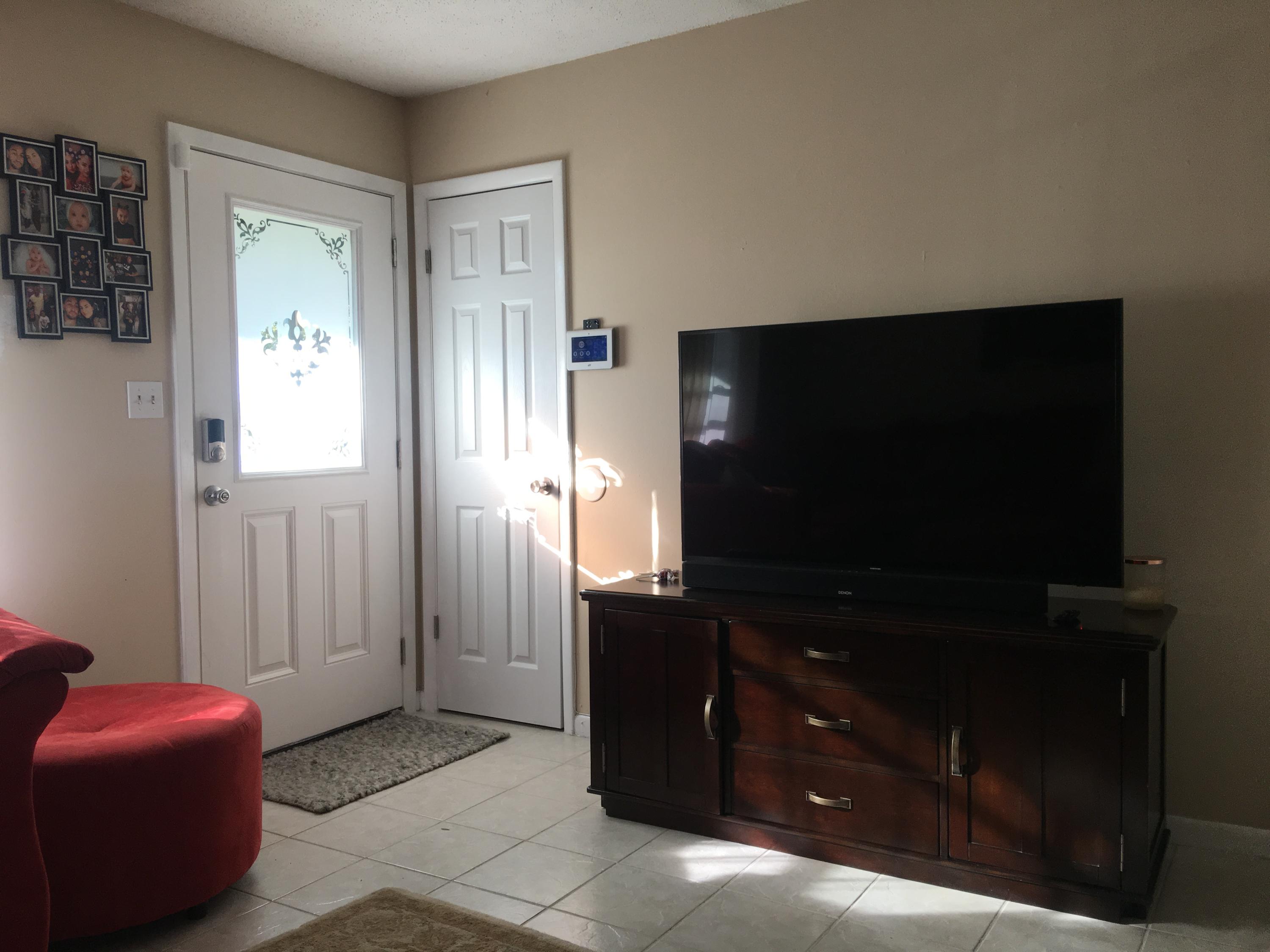 PORT DIXIE - Residential Lease