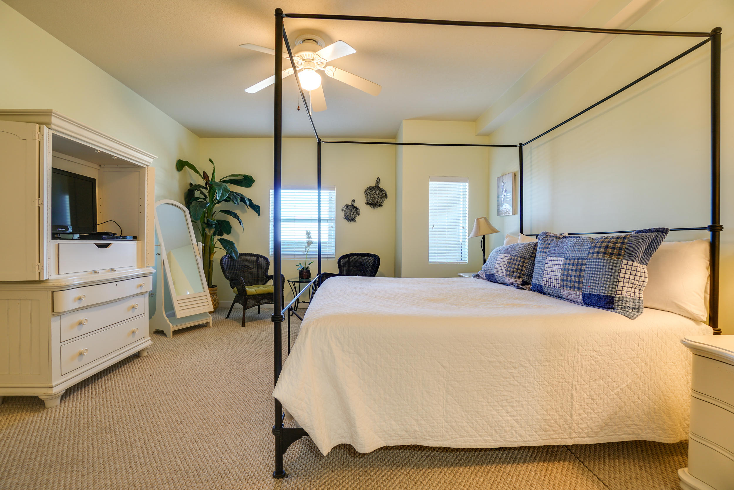 PELICAN ISLE - Residential