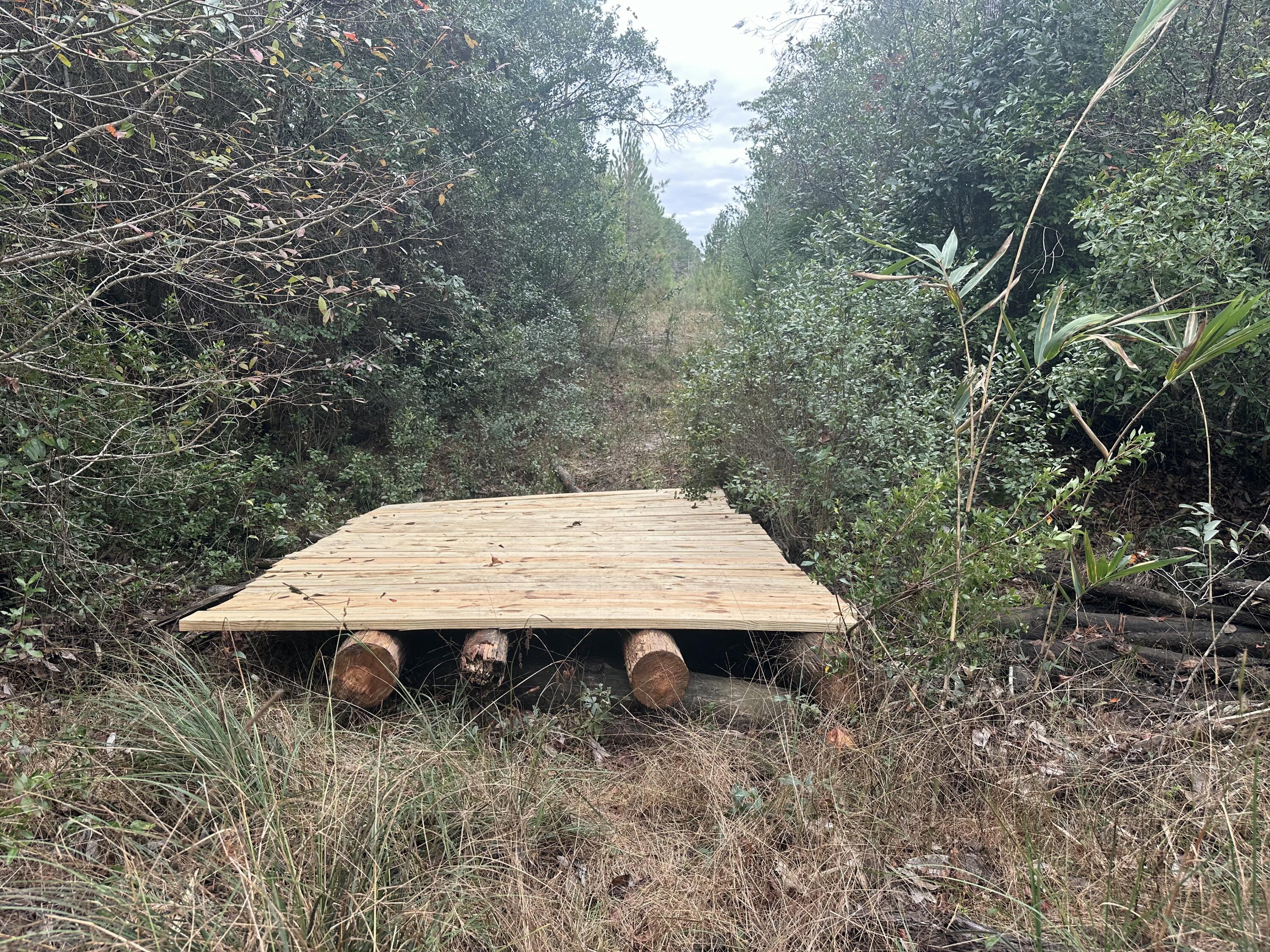 NO RECORDED SUBDIVISION - Land