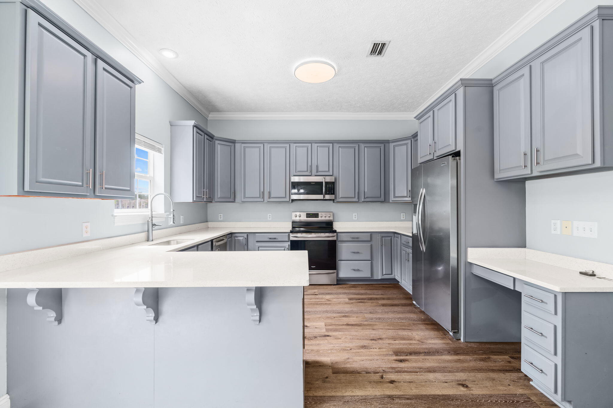 PELICAN BAY - Residential