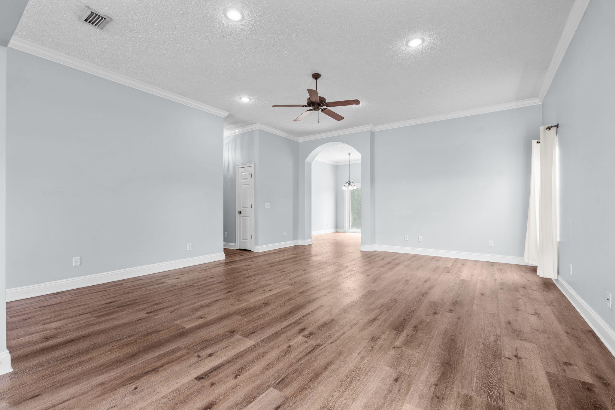 PELICAN BAY - Residential