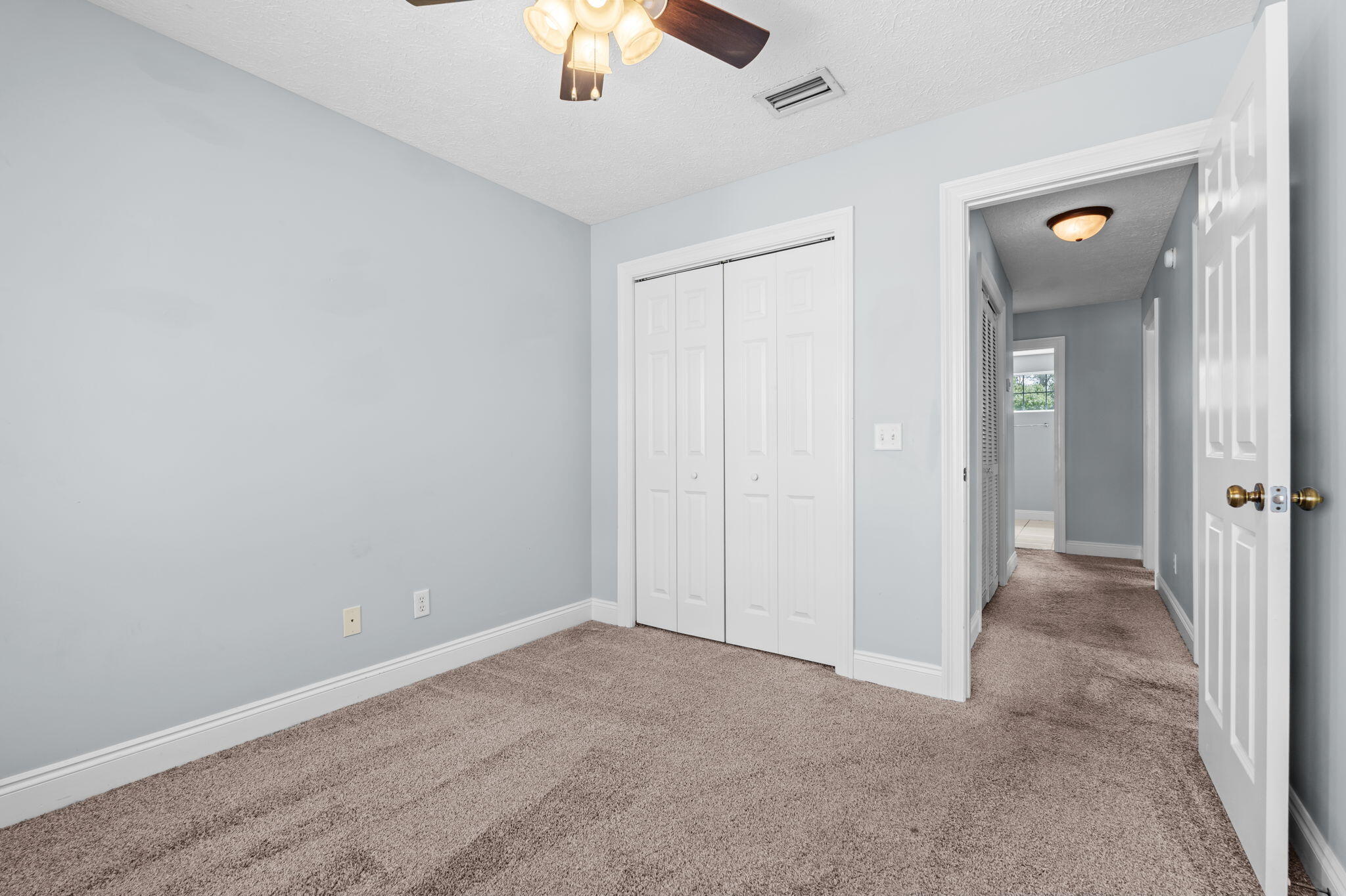 PELICAN BAY - Residential