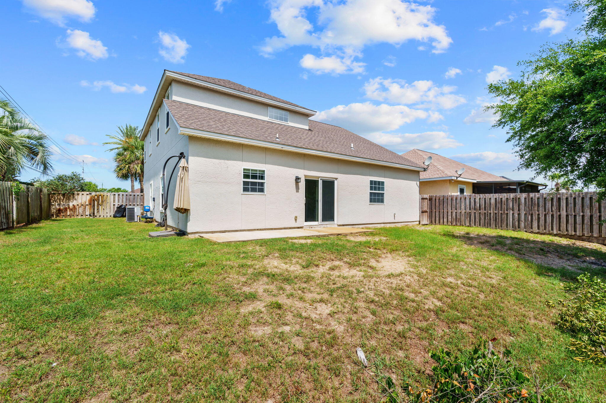 PELICAN BAY - Residential
