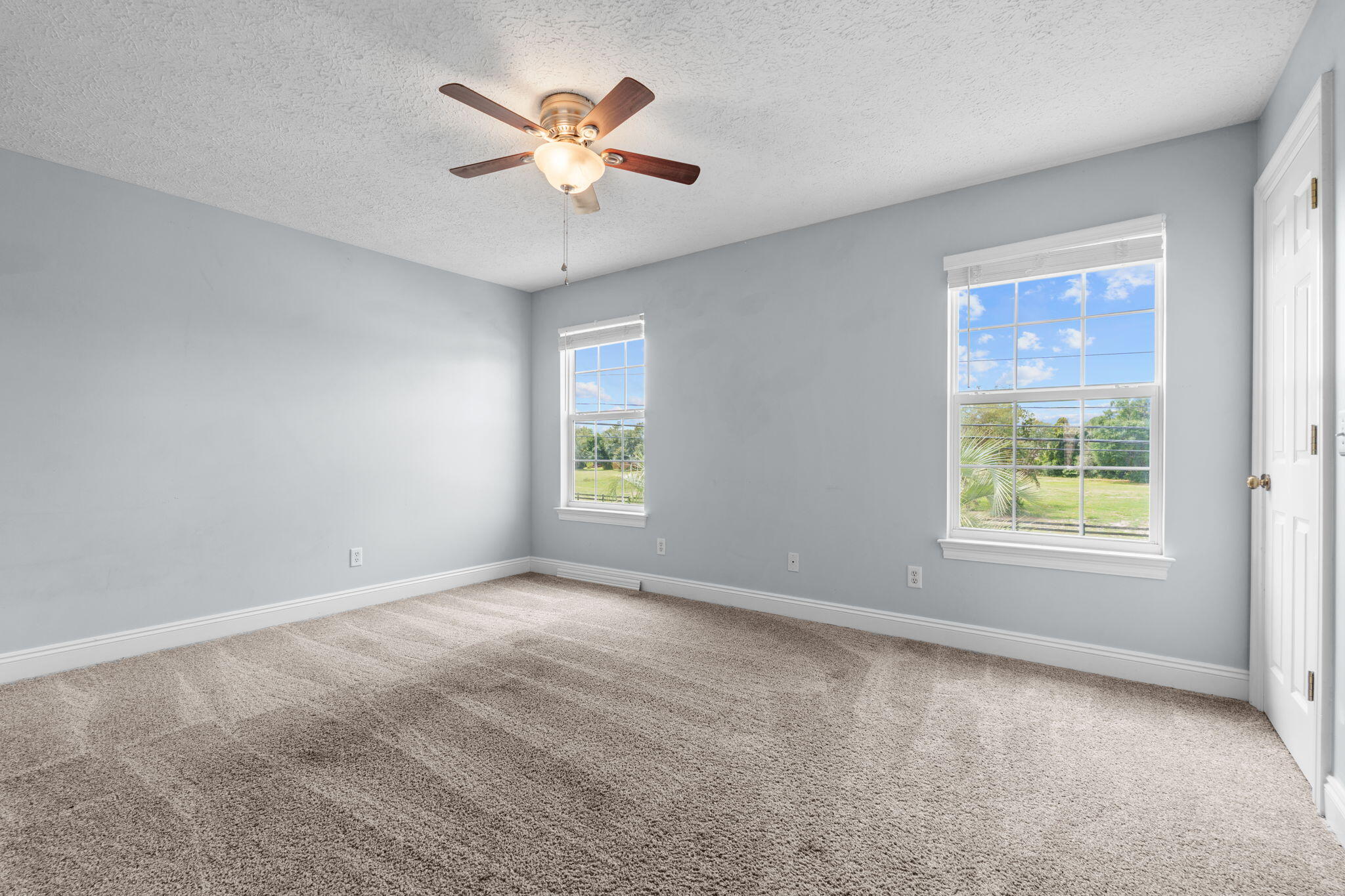 PELICAN BAY - Residential
