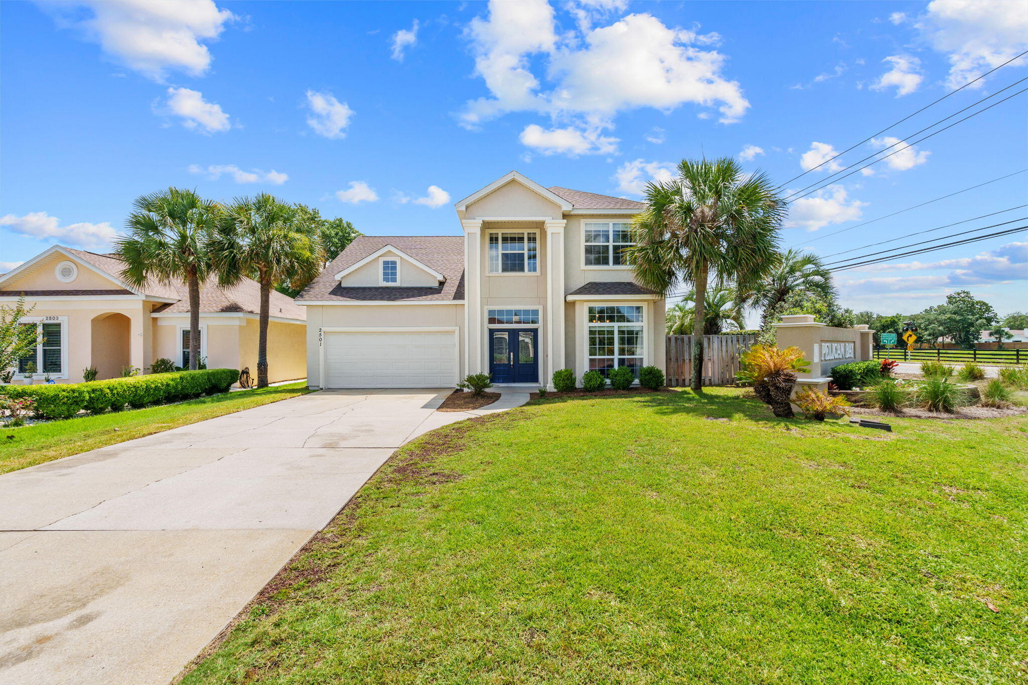 PELICAN BAY - Residential