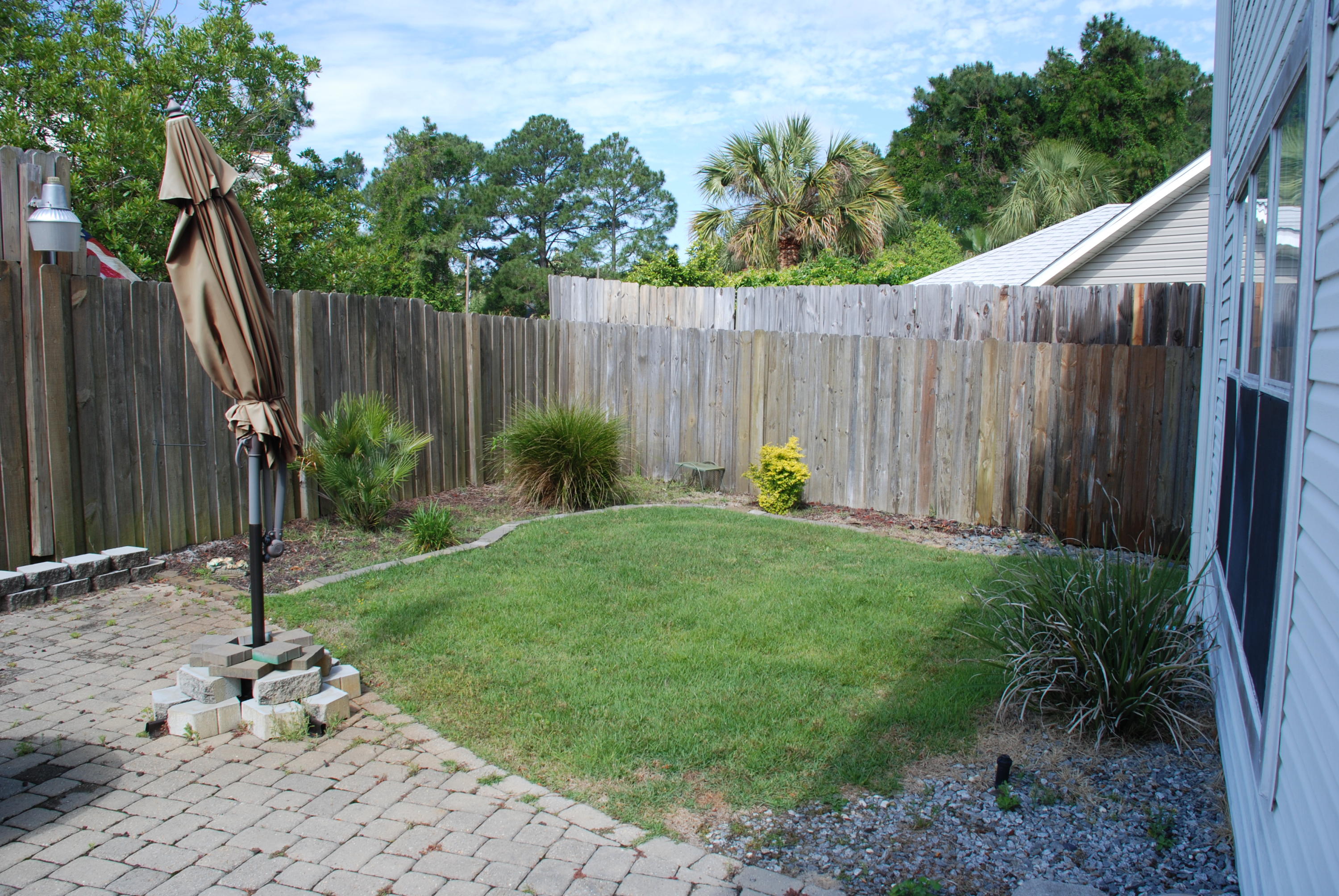 HARBOR BREEZE - Residential Lease