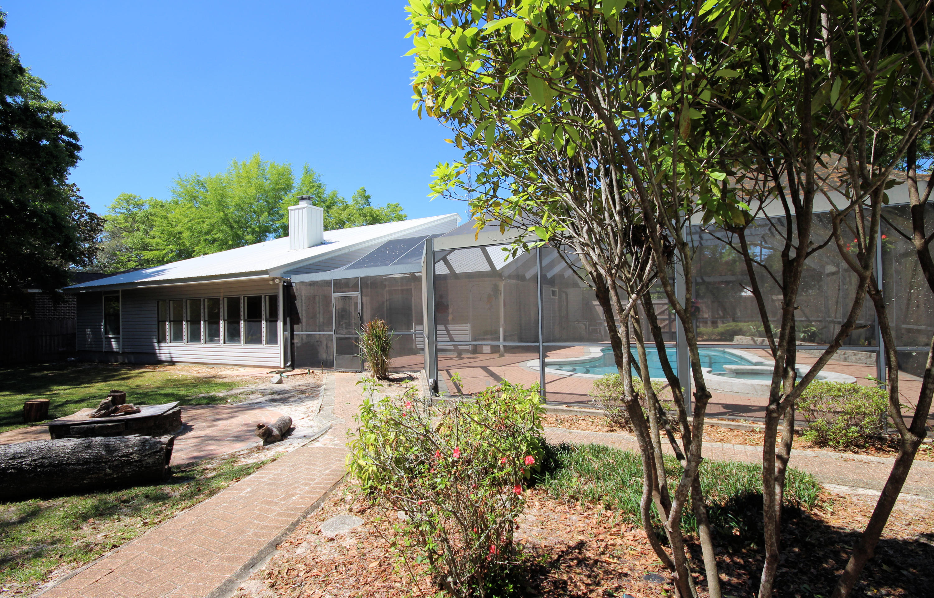 TOWER ACRES - Residential