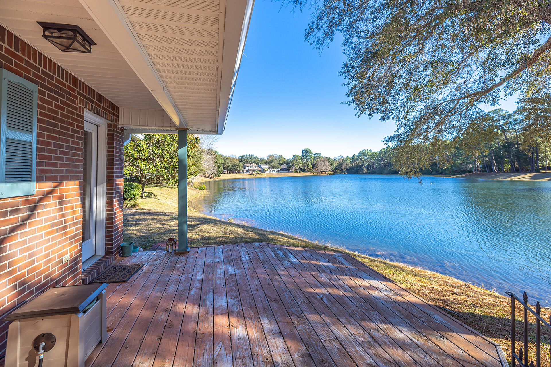 HIDDEN LAKES - Residential