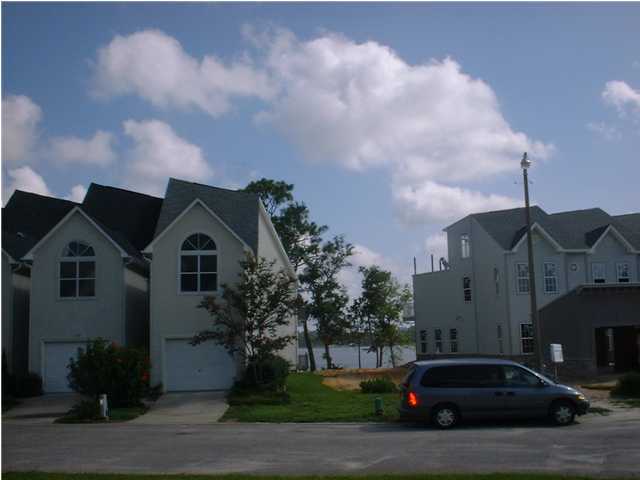 HIDDEN BAY VILLAGE - Residential Lease