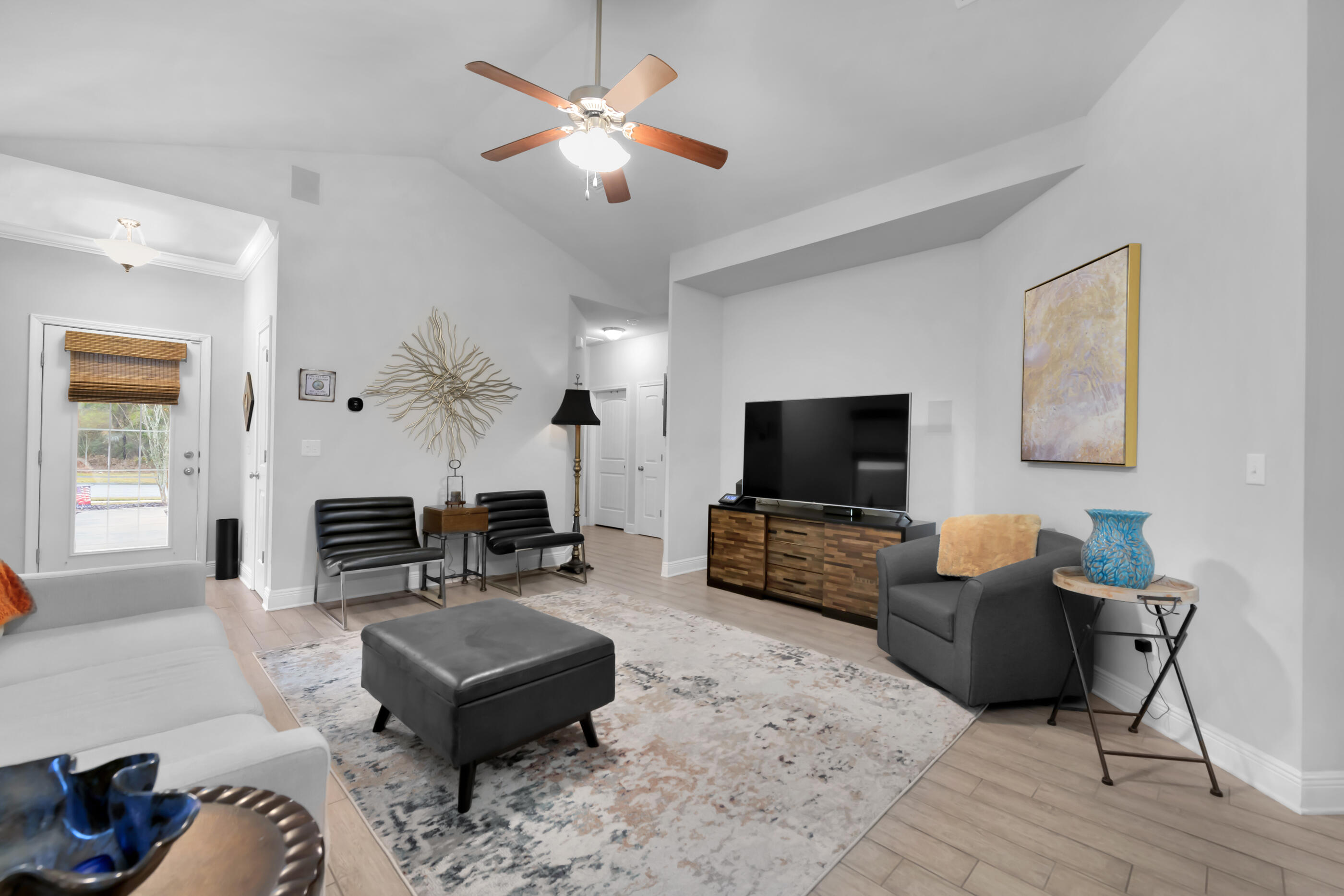 LAGRANGE LANDING - Residential