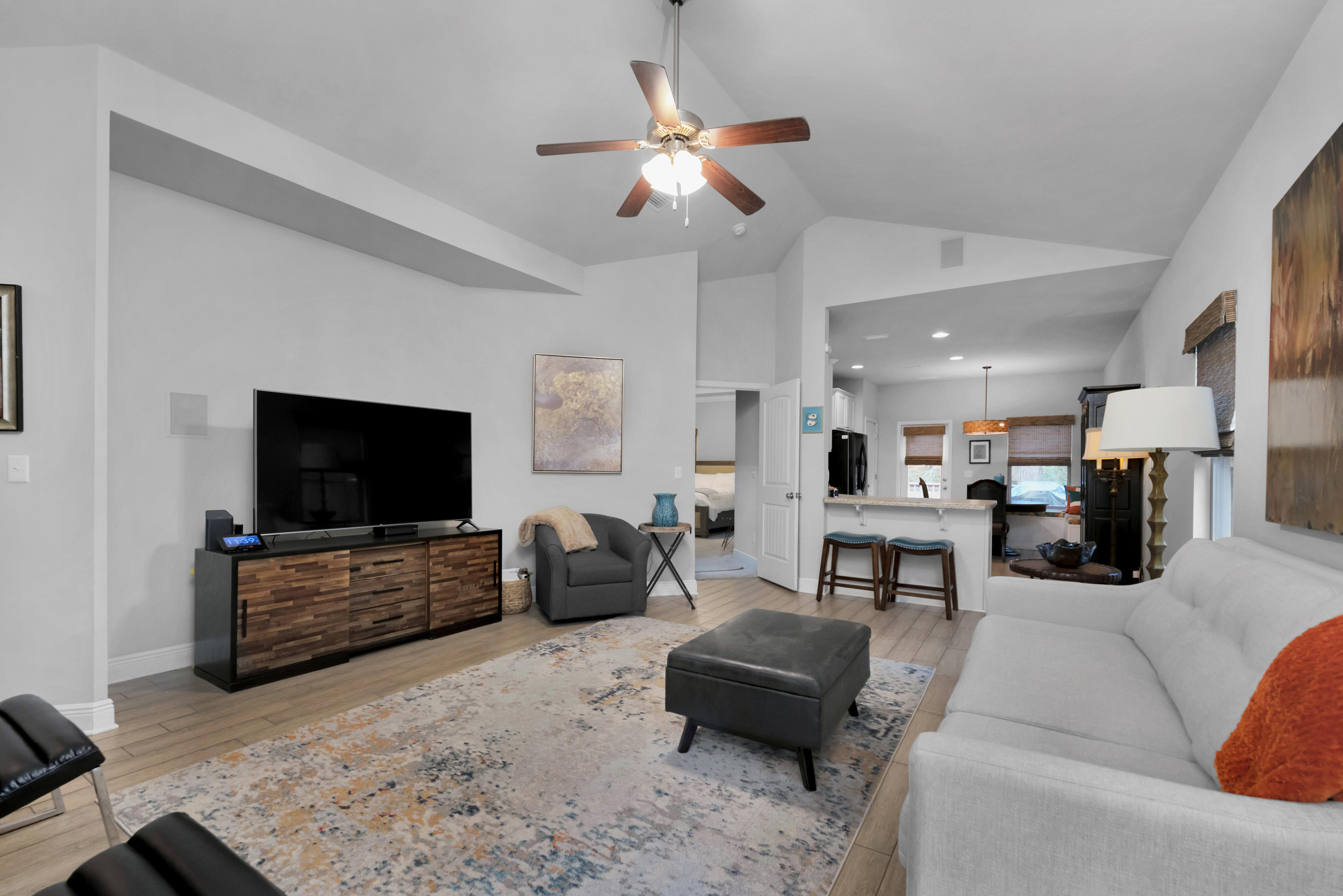 LAGRANGE LANDING - Residential