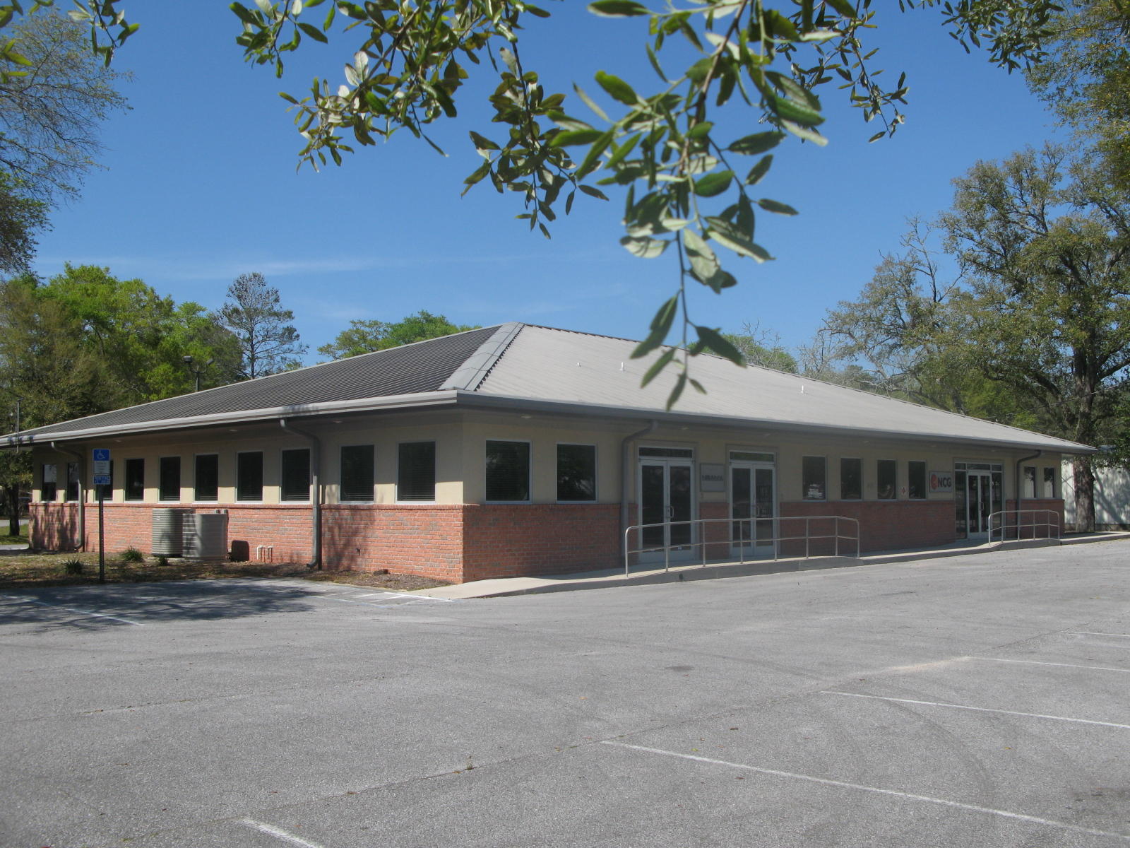 Nice office space with 12 offices, reception area, 2 R/R, 2 coffee bars. Located very close to gate to Eglin AFB. Front and rear parking. Can divide space into 2 units with one 1,324 sqft and the other 1,684 sqft. Triple Net lease.