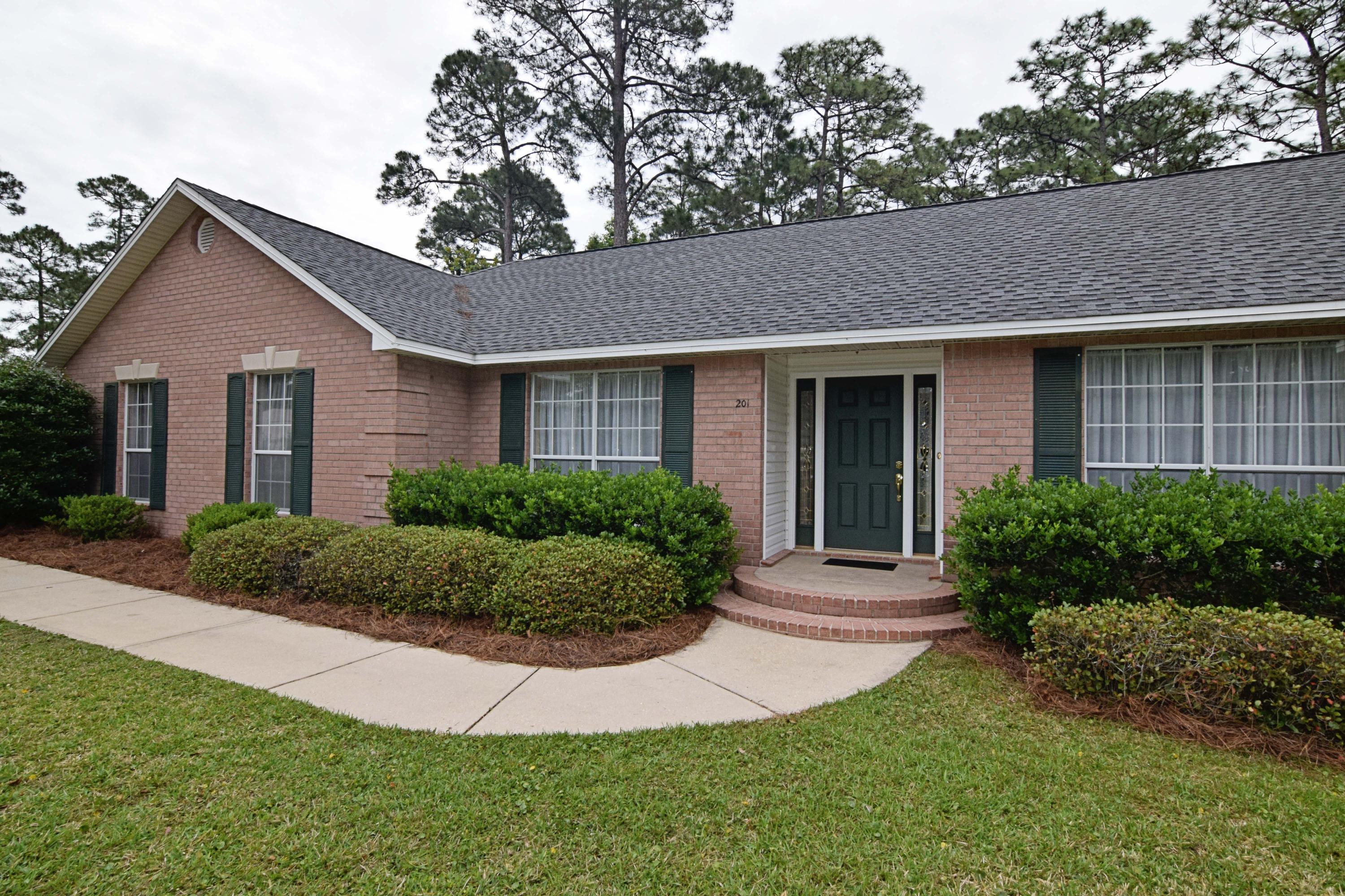 DANA POINTE - Residential