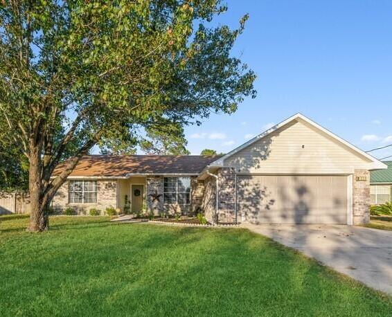 COUNTRYVIEW ESTATES 4TH ADDN PH 4 - Residential Lease