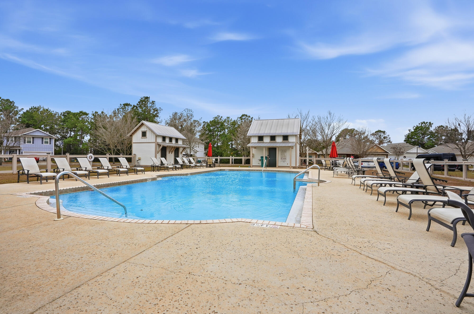 LAGRANGE LANDING - Residential